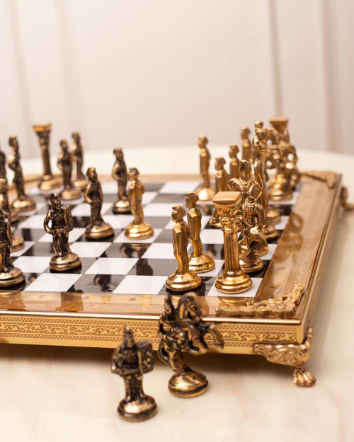 Royal Family Chess