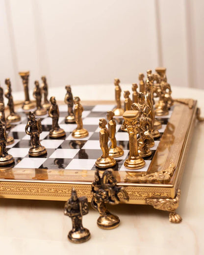 Royal Family Chess