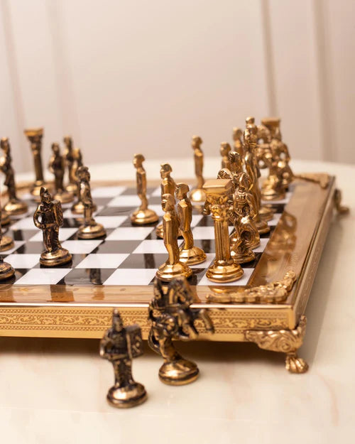 Royal Family Chess